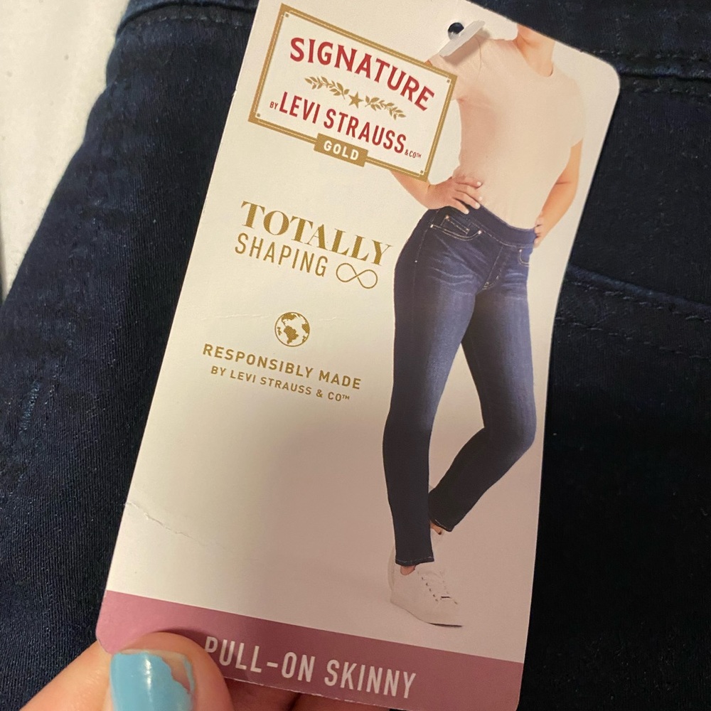 Levi-Strauss Pull-On Skinny Jeans